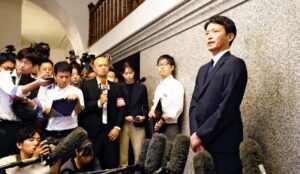 斎藤元彦知事の囲み会見